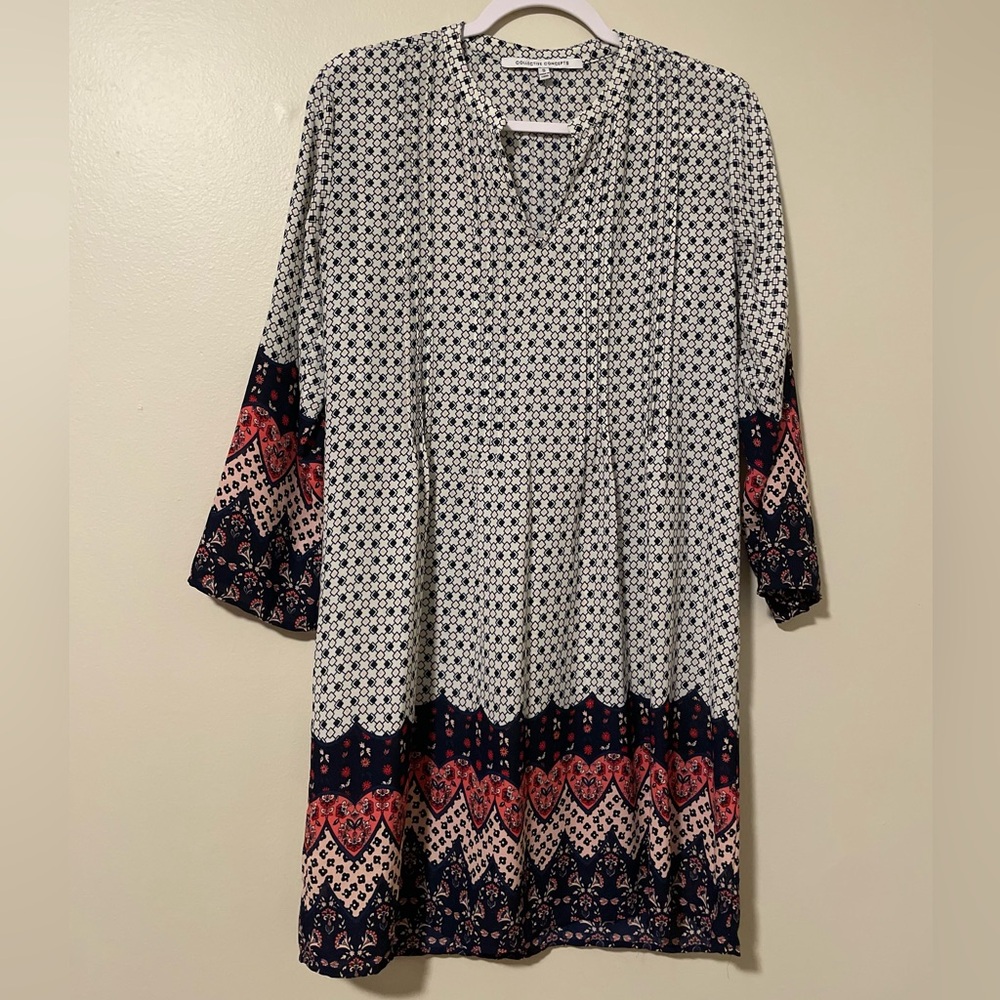Collective Concepts Geometric V Neck Shift Dress